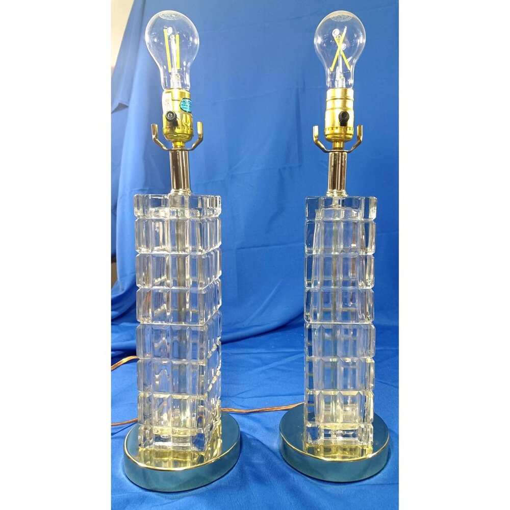 Mid Century Hollywood Regency Crystal & Brass Window Pane Cube Tower Lamps Set - Picture 13 of 13